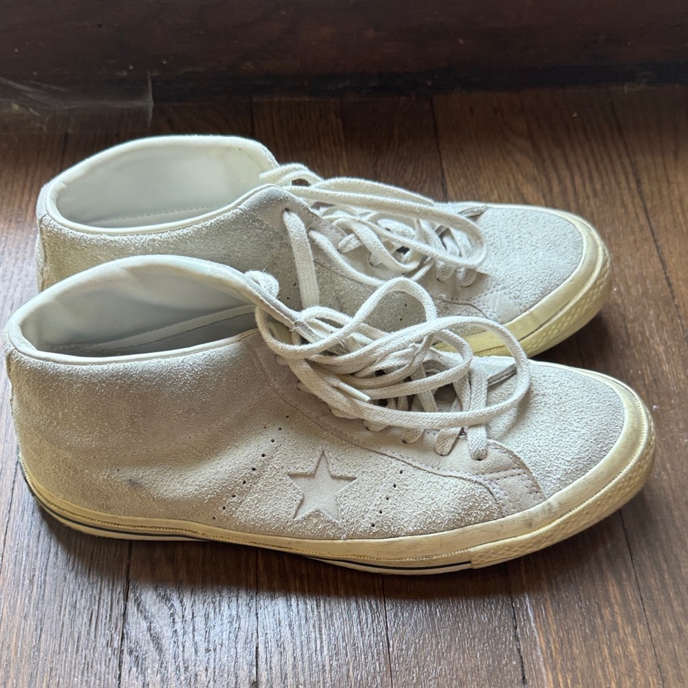 Converse High-Top Sneakers with Star Detail